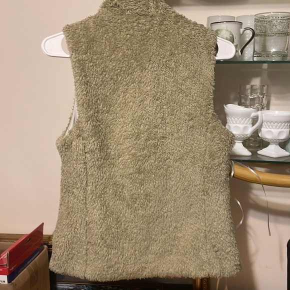 Patagonia Women's Vest (000191) - Picture 7 of 10